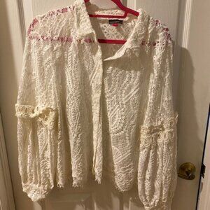Vince Camuto Lace long sleeved button up top